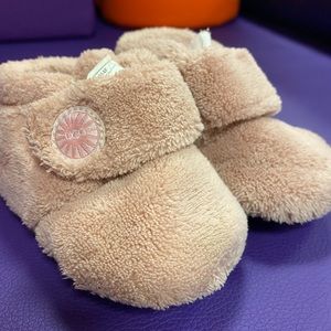 Pink Baby Ugg I Bieber Size 2/3